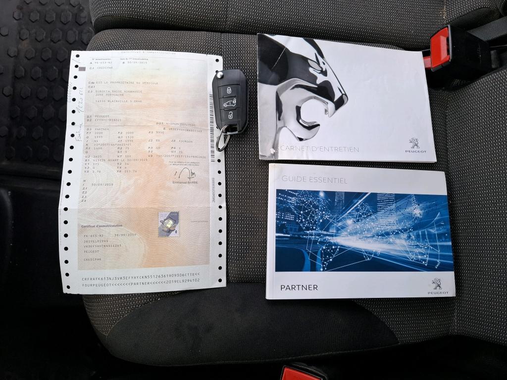 Peugeot PARTNER FOURGON STANDARD 650 KG BLUEHDI 100 BVM5 PREMIUM 2019