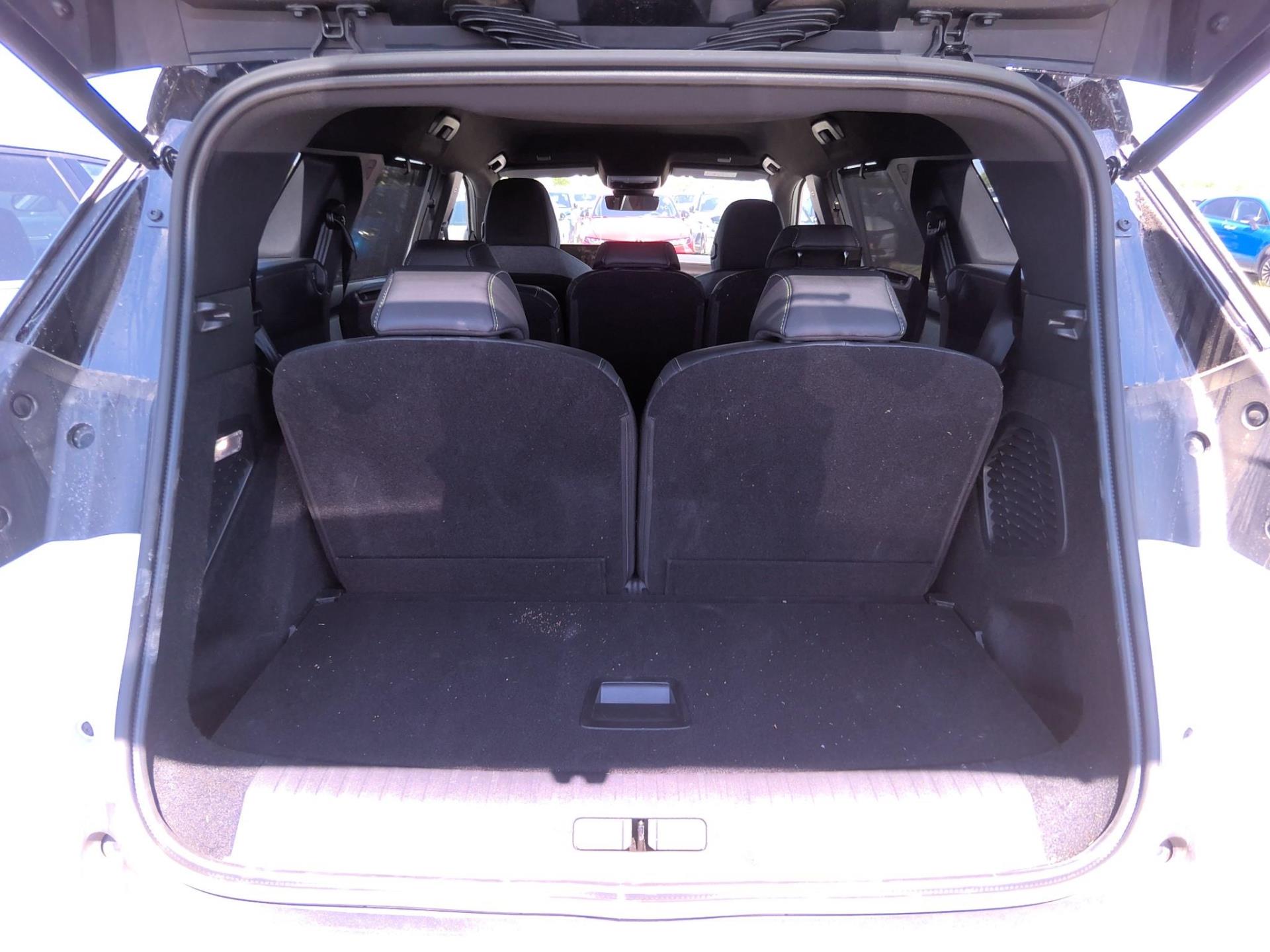 Peugeot 5008 Hybrid 136 e-DCS6 GT 2025