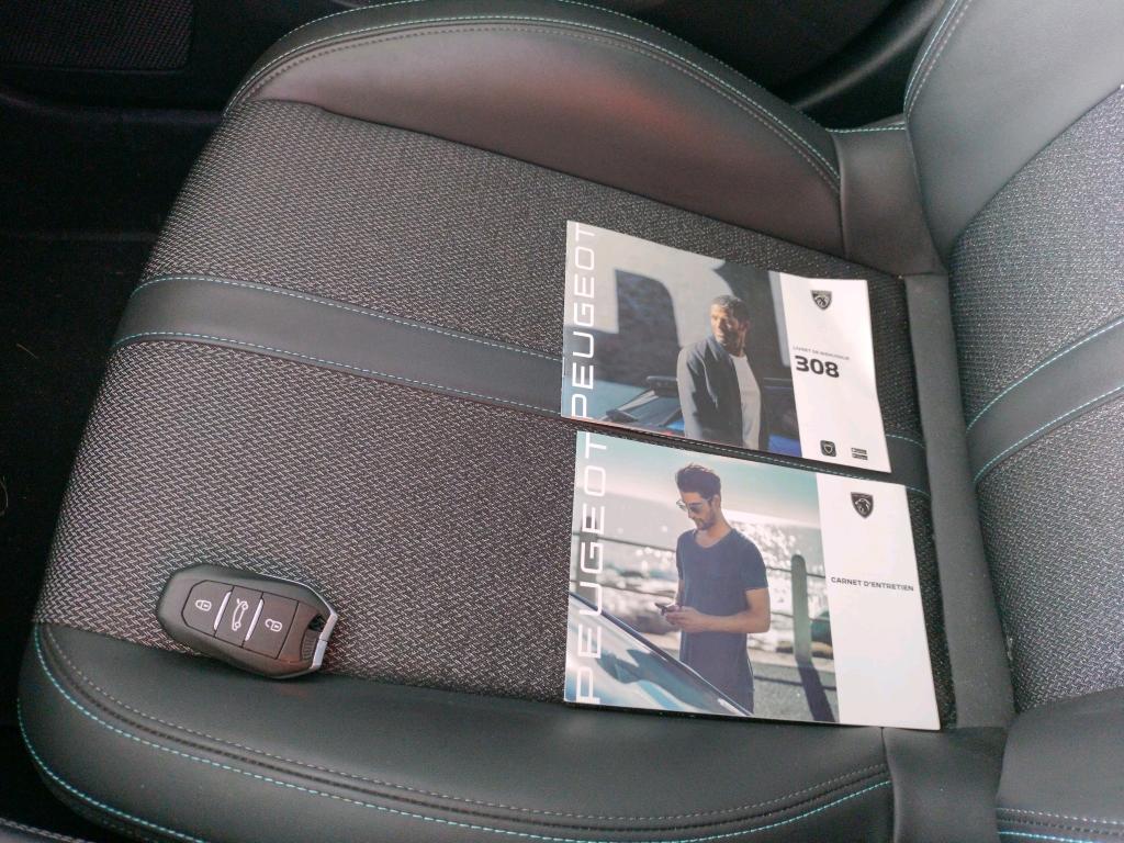 Peugeot 308 BlueHDi 130ch S&S EAT8 Allure Pack 2022