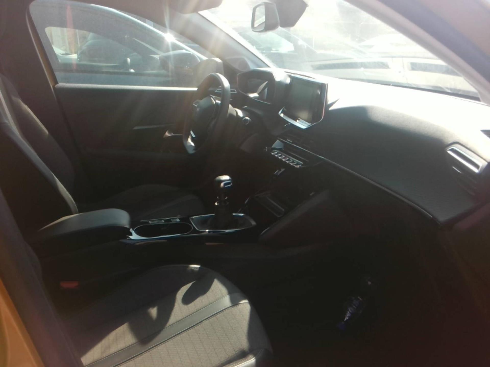 Peugeot 208 BlueHDi 100 S&S BVM6 Allure Pack 2021