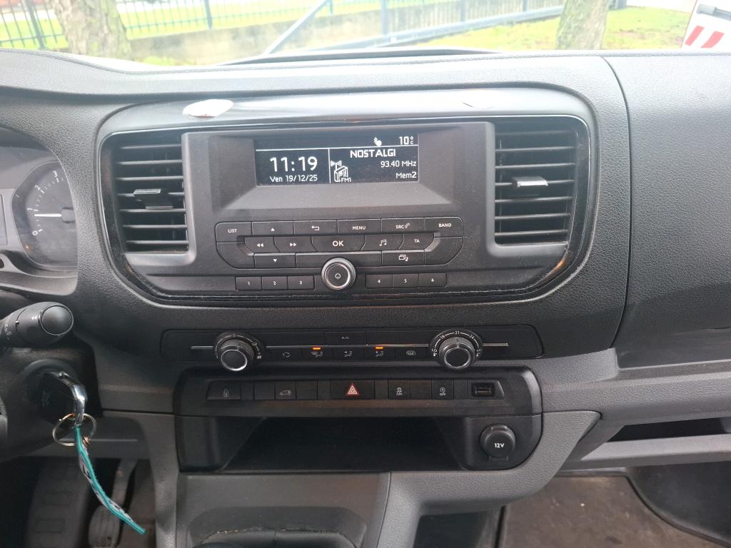 Peugeot EXPERT FGN TOLE STANDARD 2.0 BLUEHDI 120 S&S BVM6 PREMIUM 2018