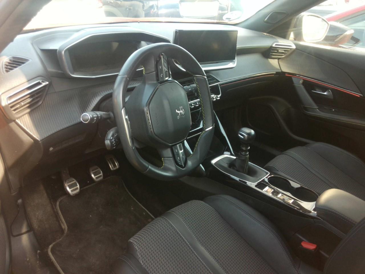Foto Peugeot 2008 3