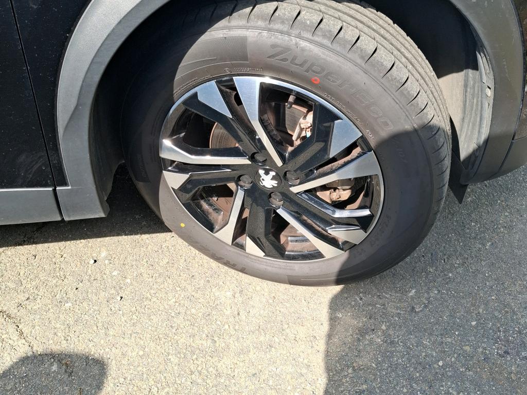 Peugeot 2008 BlueHDi 130 S&S EAT8 Allure Pack 2022