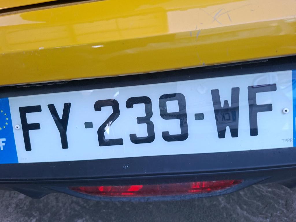 Peugeot 208 PureTech 100 S&S EAT8 Active Business 2021