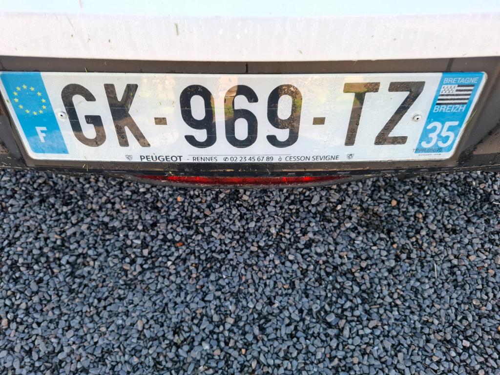 Peugeot 208 BLUEHDI 100 S&S BVM6 PREMIUM 2022