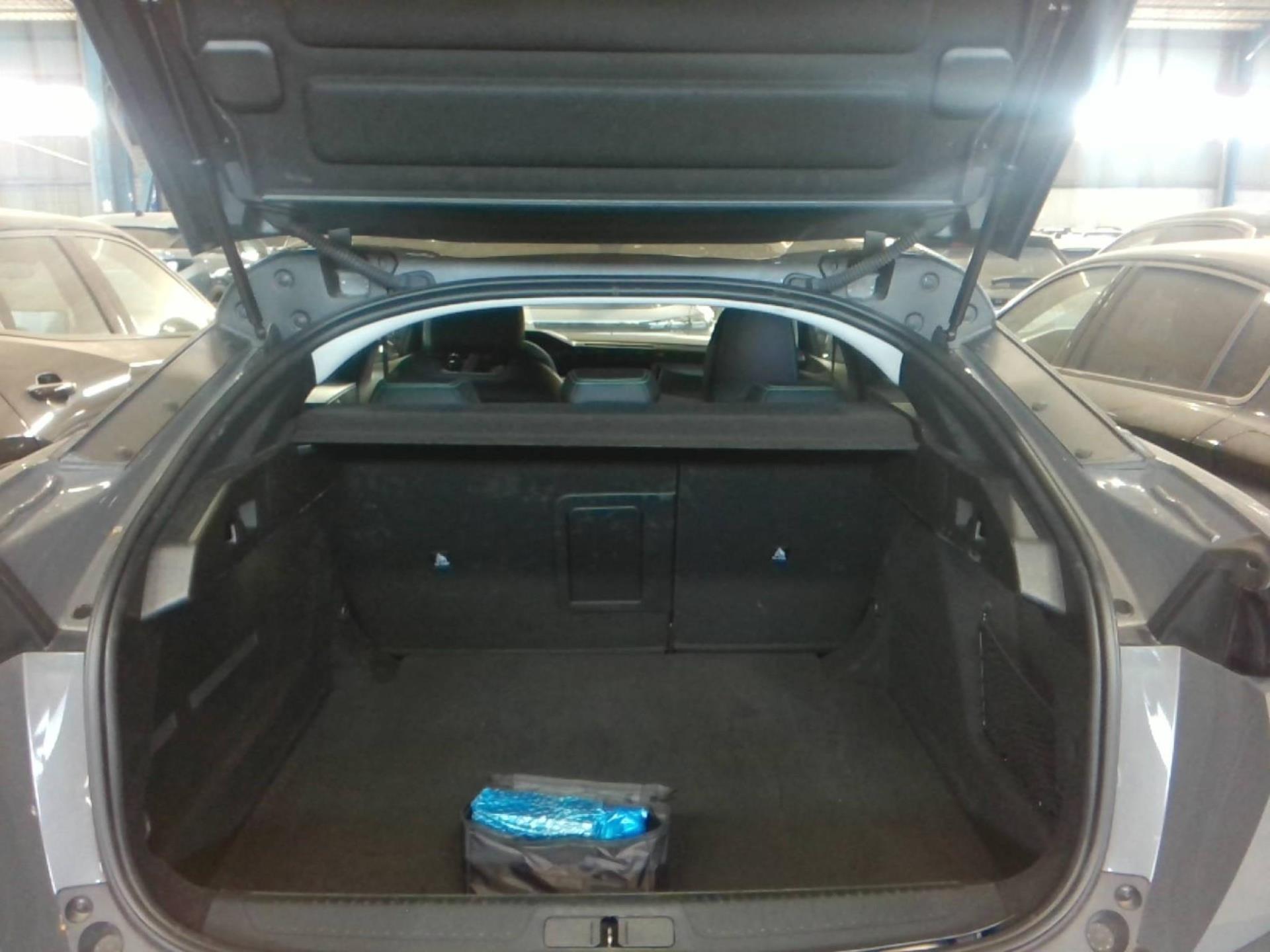 Peugeot 408 Hybrid 145 e-DCS6 Allure 2026