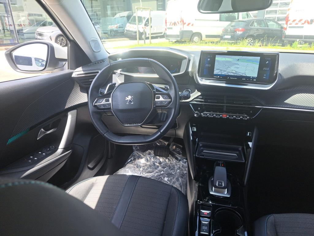 Peugeot 2008 BlueHDi 130 S&S EAT8 Allure Business 2021