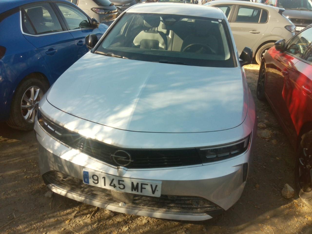 Opel Astra Nuevo Astra 5P Edition 1.2T XHT MT6 S/S 130 HP (96kW)