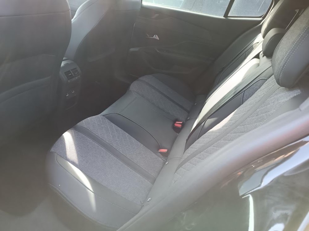 Foto Peugeot 408 5