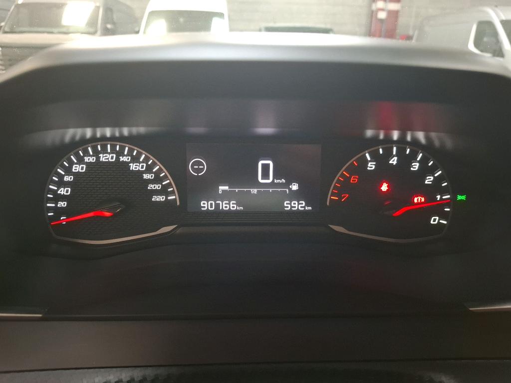 Peugeot 2008 PureTech 100 S&S BVM6 Active 2022