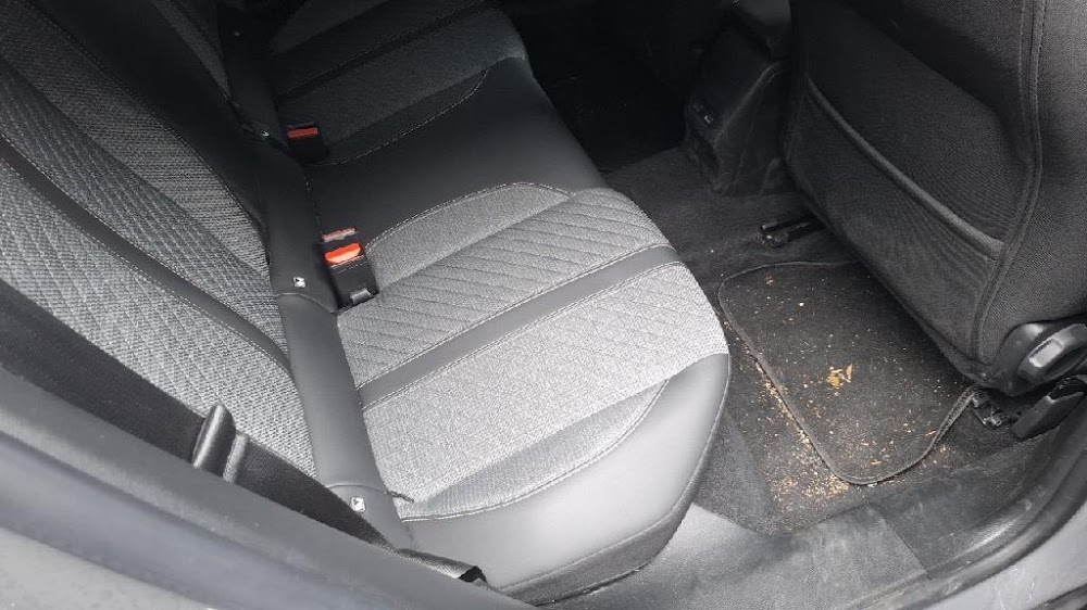 Foto Peugeot 208 14