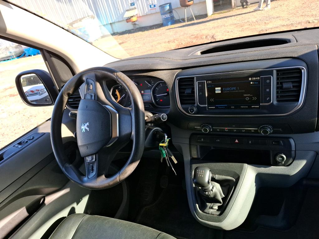 Peugeot EXPERT FGN TOLE STANDARD 2.0  BLUEHDI 120 S&S BVM6 PREMIUM 2018