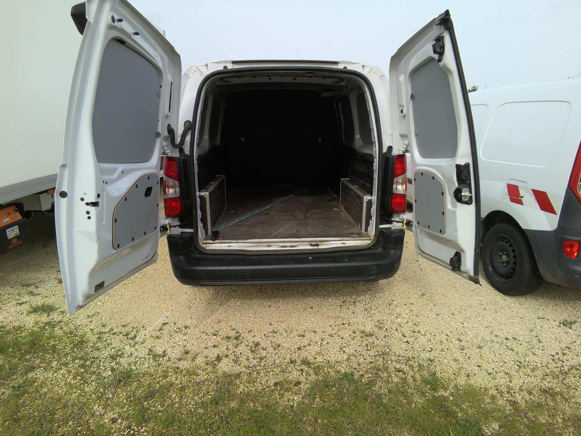 Citroen BERLINGO VAN TAILLE XL 950KG BLUEHDI 100 S&S BVM6  2024