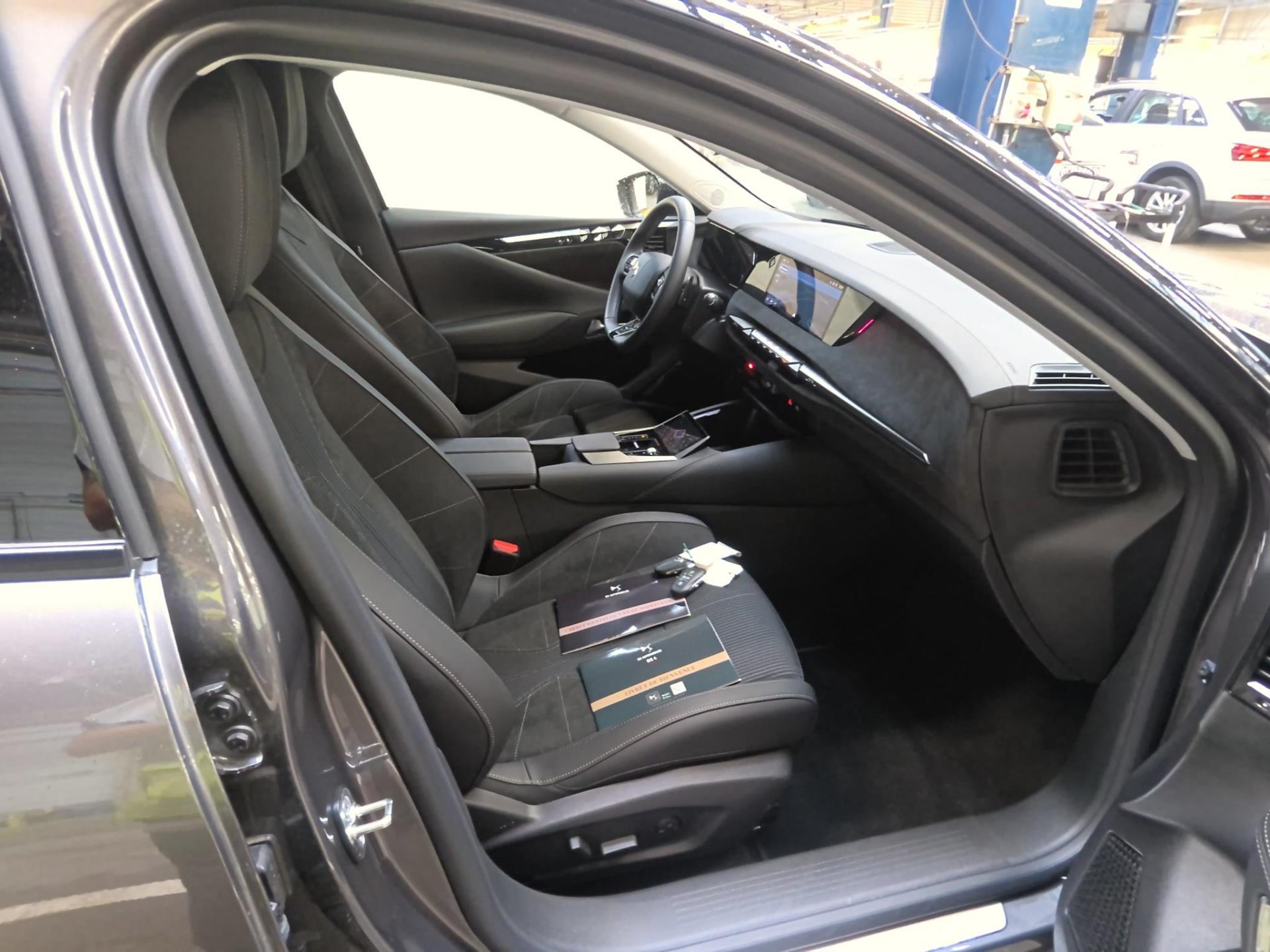 DS DS 4 BlueHDi 130 EAT8 Etoile - Alcantara 2024