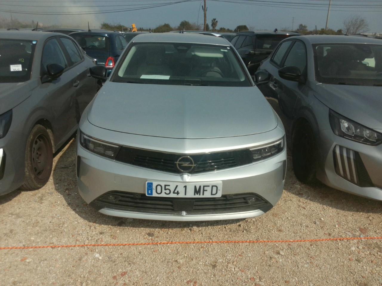 Opel Astra Nuevo Astra 5P Edition 1.2T XHT MT6 S/S 130 HP (96kW)