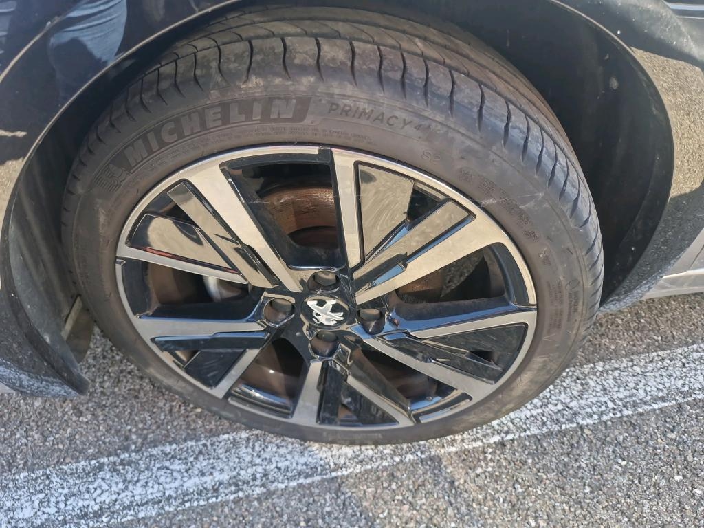 Peugeot 208 PureTech 100 S&S BVM6 GT 2023