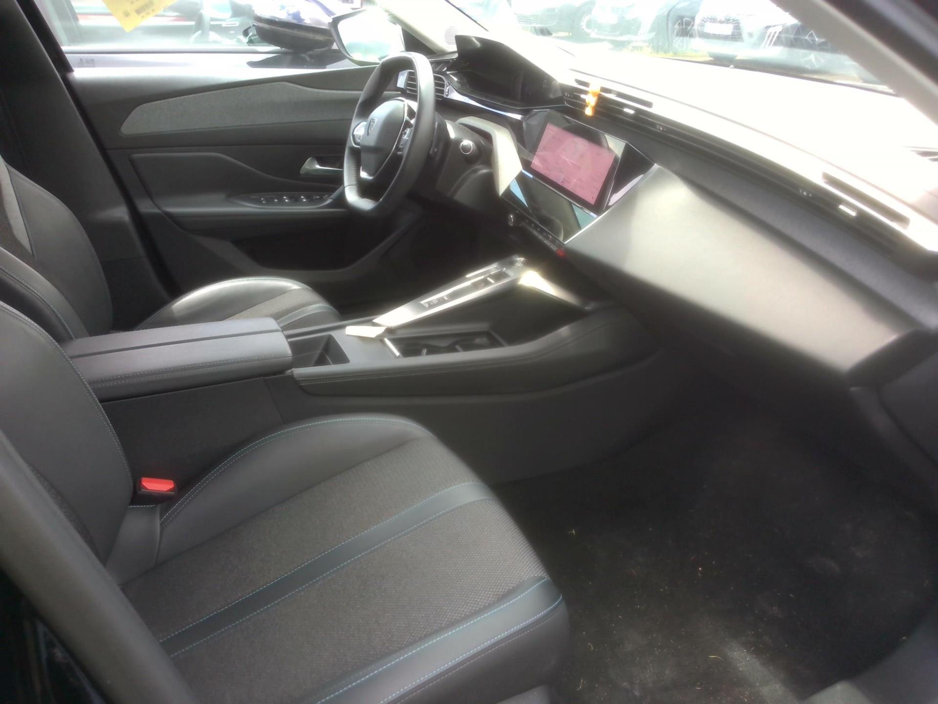 Peugeot 308 PHEV 180 e-EAT8 Allure Pack 2022