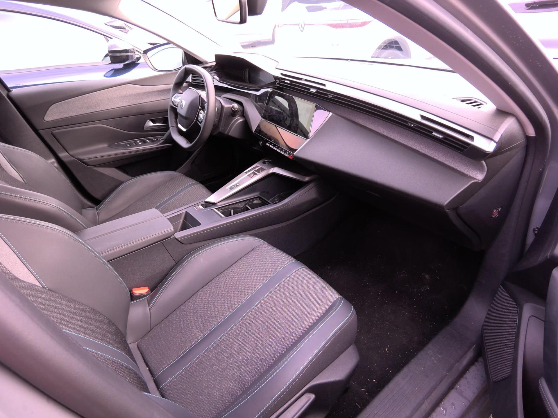Peugeot 308 Hybrid 145 e-DCS6 Allure 2025
