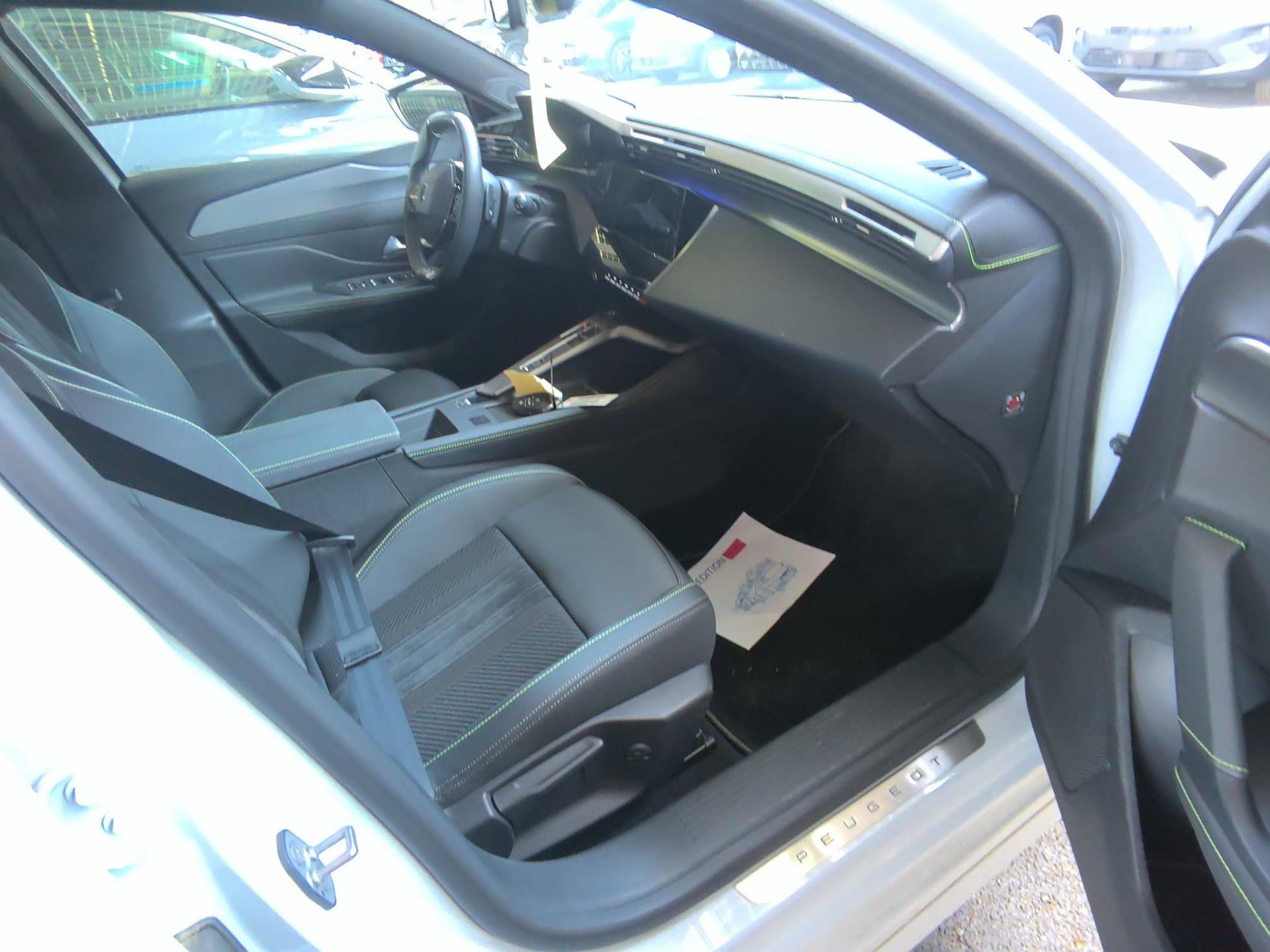 Peugeot 308 Plug-in Hybrid 195 ch e-DCS7 GT 2025