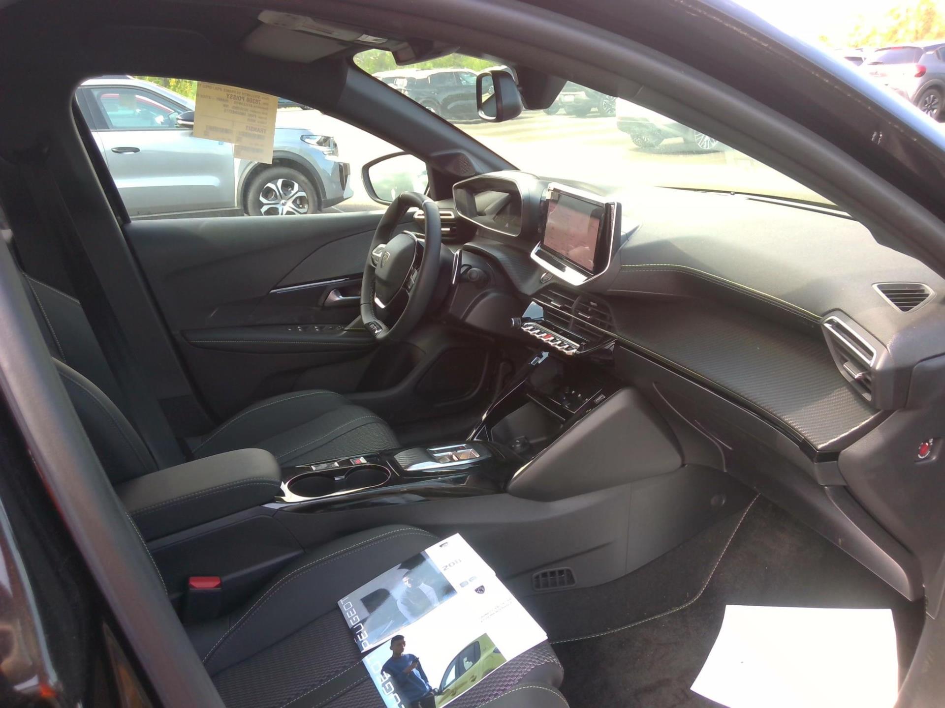Peugeot 208 Hybrid 100 e-DCS6 GT 2025
