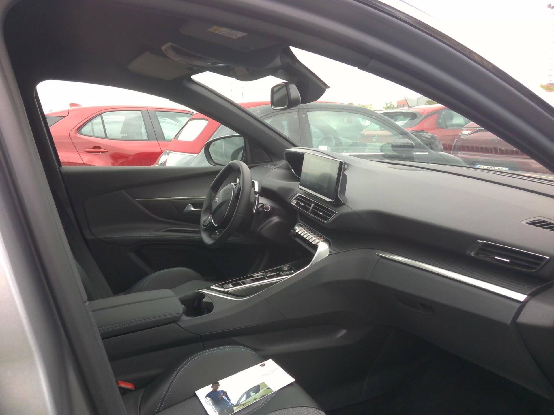 Peugeot 5008 BlueHDi 130ch S&S EAT8 Allure Pack 2024