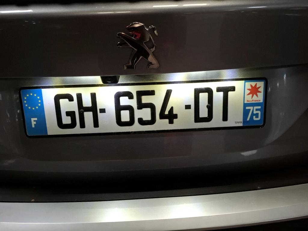 Peugeot 2008 PureTech 130 S&S EAT8 GT 2022