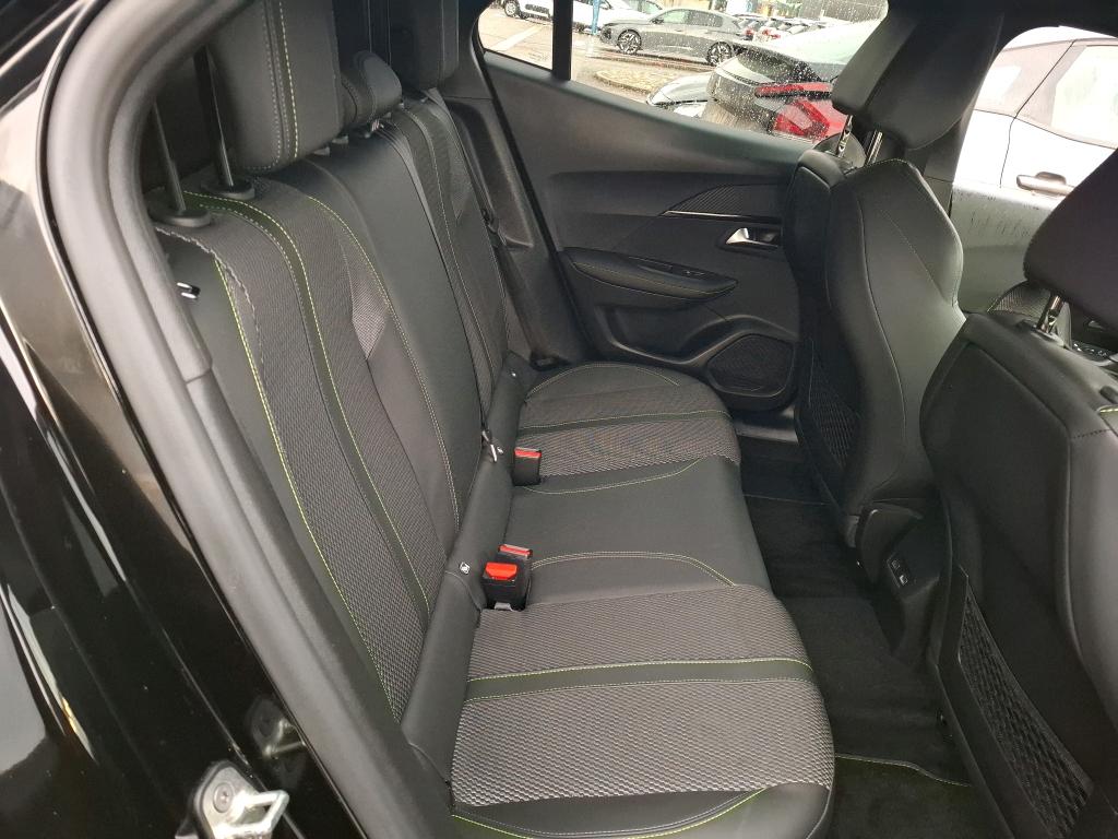 Peugeot 2008 PureTech 130 S&S EAT8 GT 2024