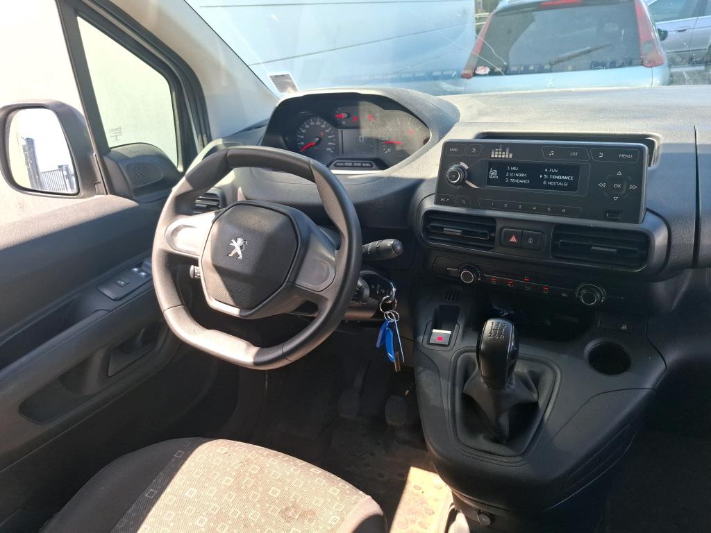 Peugeot PARTNER FOURGON STANDARD 650 KG BLUEHDI 75 BVM5 PREMIUM 2020