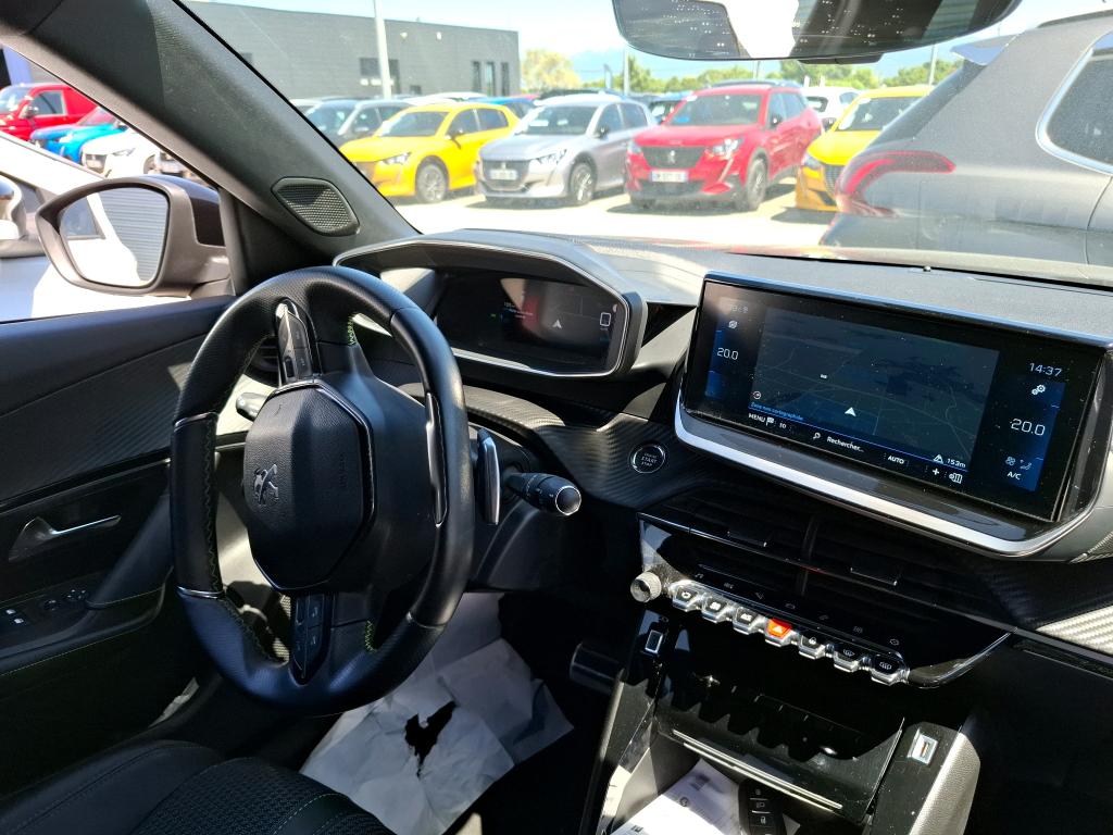 Peugeot 2008 BlueHDi 130 S&S EAT8 GT 2022