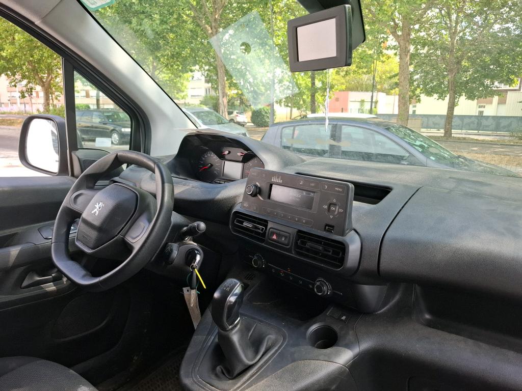 Peugeot PARTNER FOURGON STANDARD 650 KG BLUEHDI 100 S&S BVM5 PREMIUM 2020