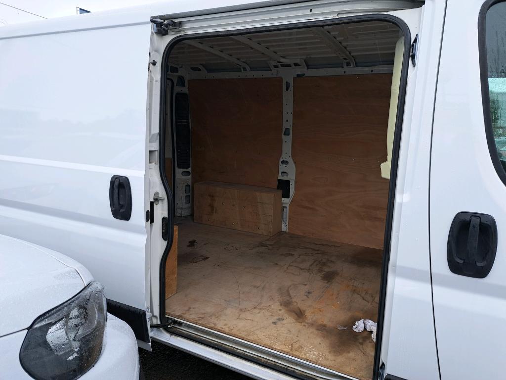 Peugeot BOXER TOLE 330 L1H1 BLUEHDI 130 PREMIUM PACK 2018