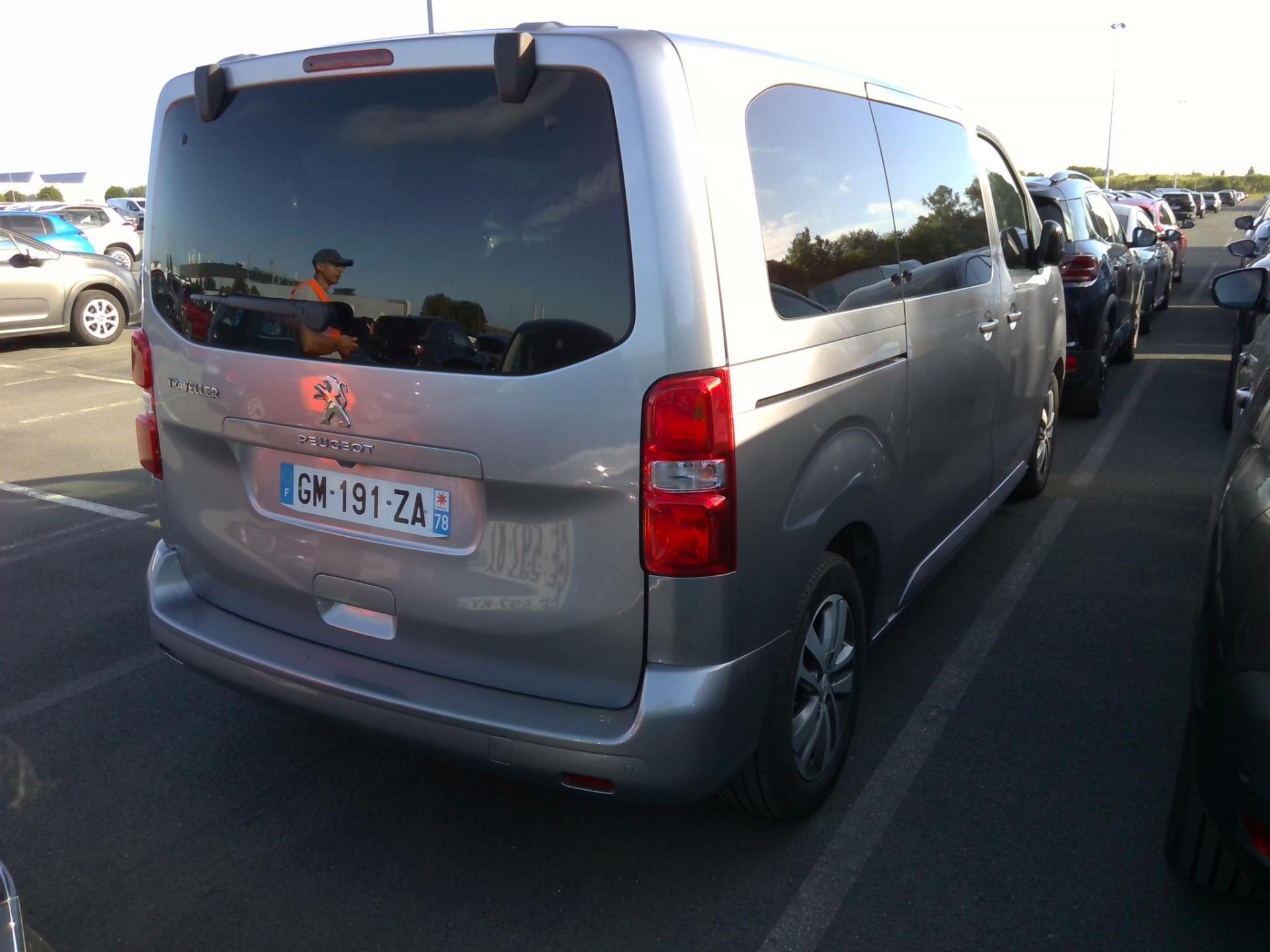 Peugeot Traveller Standard BlueHDi 180ch S&S EAT8 Business VIP 2023