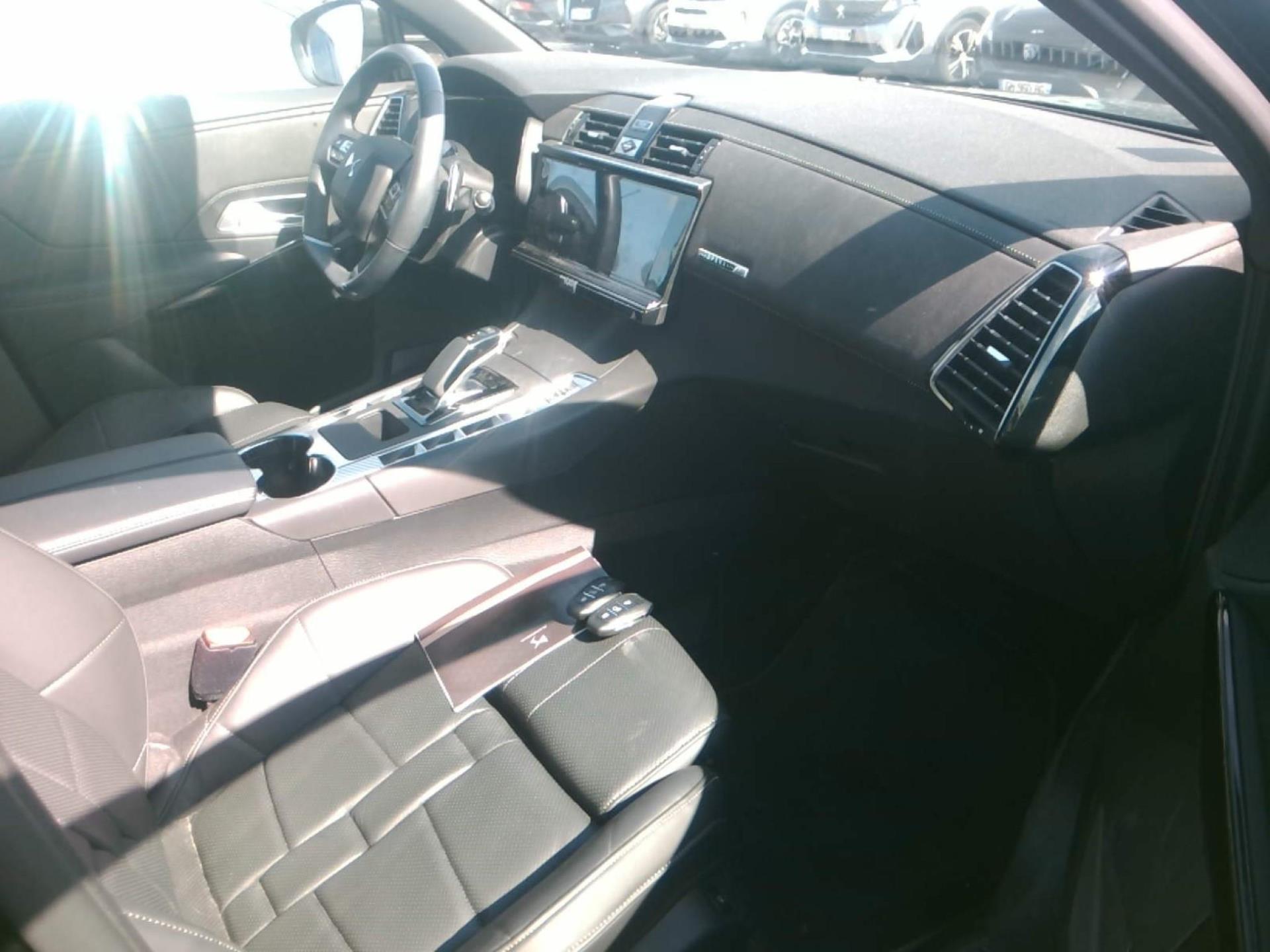 DS DS7 Crossback Hybride E-Tense 225 EAT8 Rivoli 2023