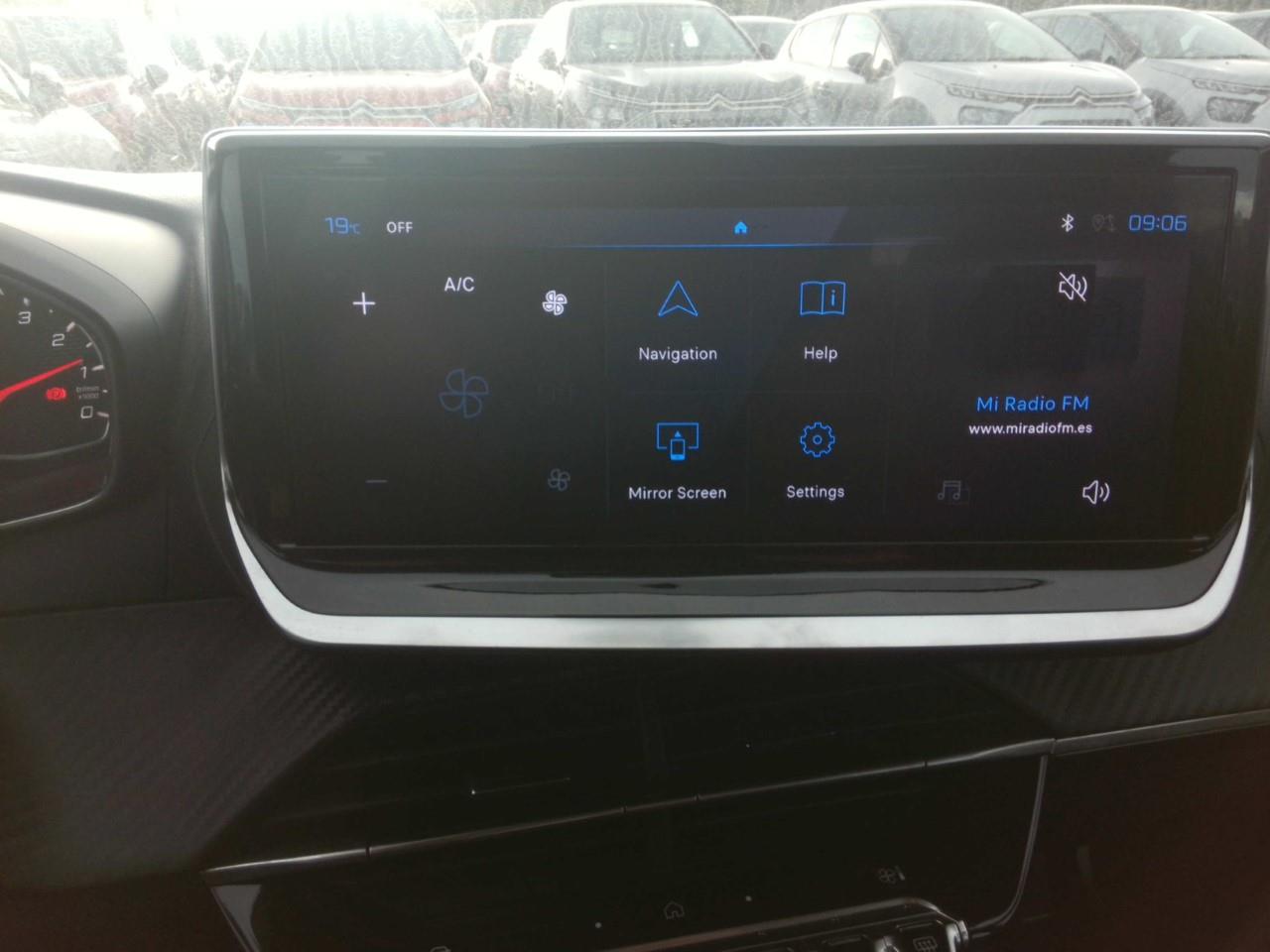 Foto Peugeot 208 14