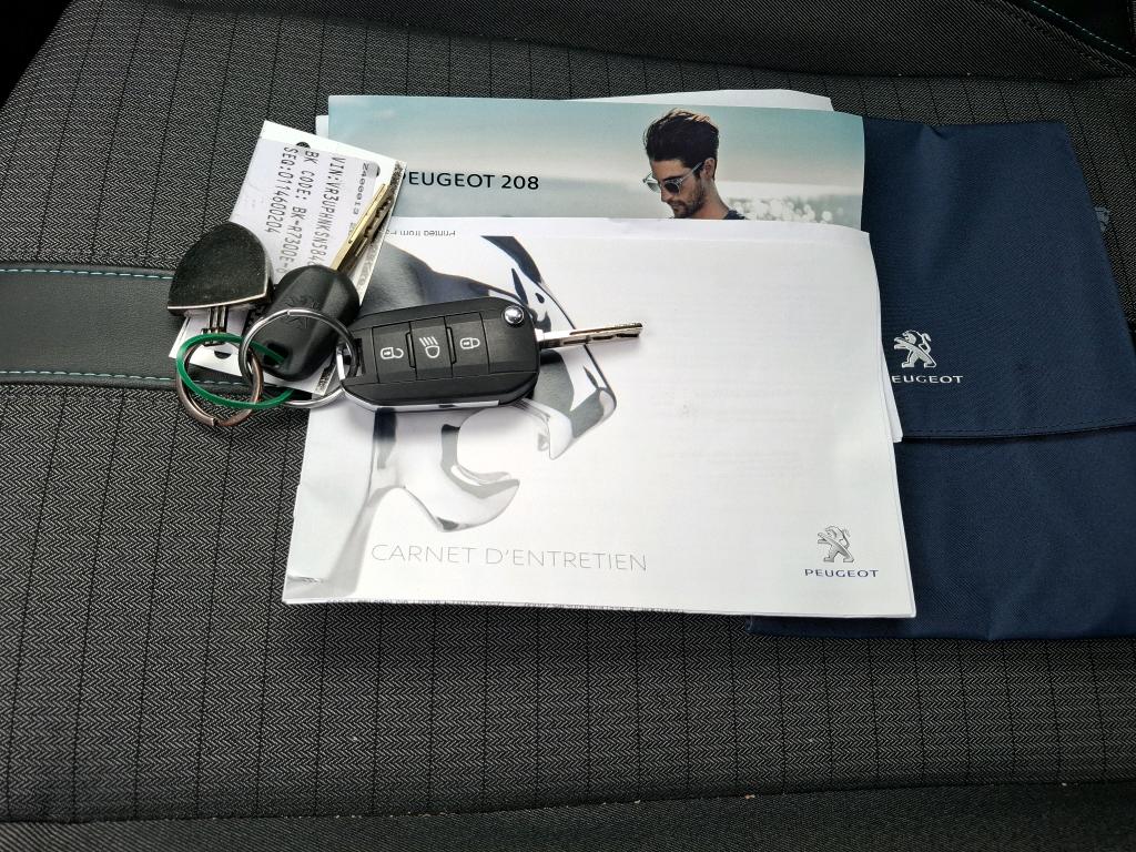 Peugeot 208 PureTech 100 S&S EAT8 Allure 2022