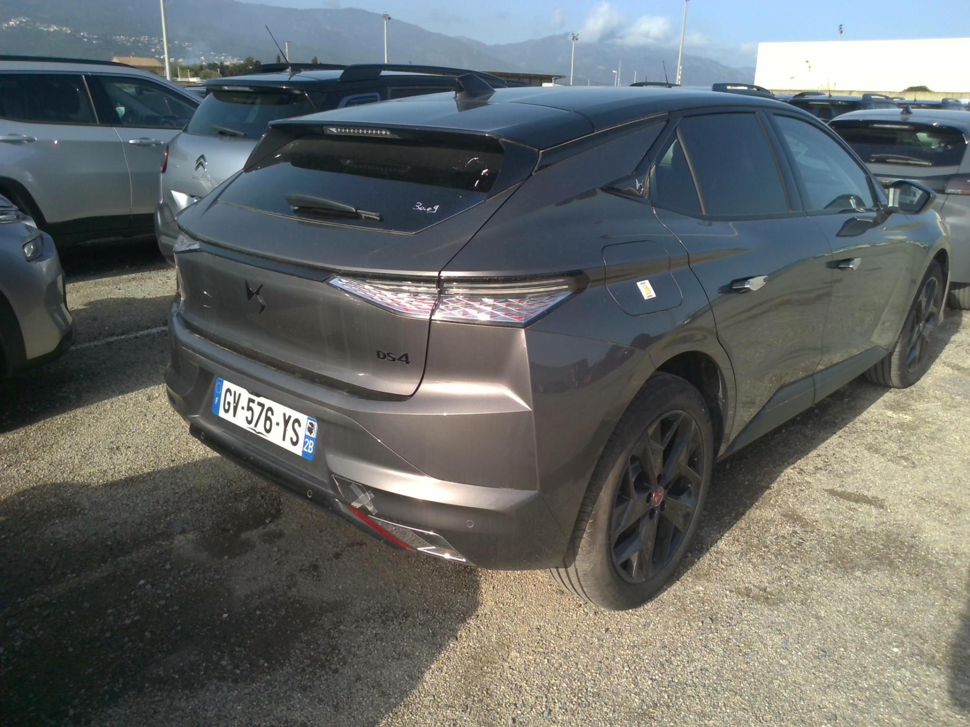 DS DS 4 BlueHDi 130 EAT8 Performance Line 2024