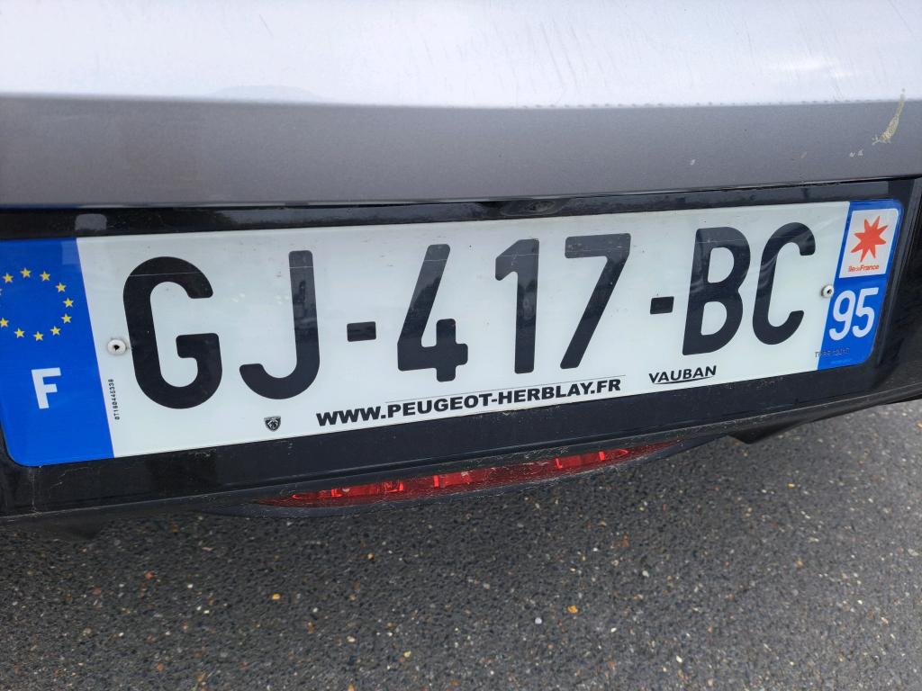Peugeot 208 BlueHDi 100 S&S BVM6 Allure Pack 2022