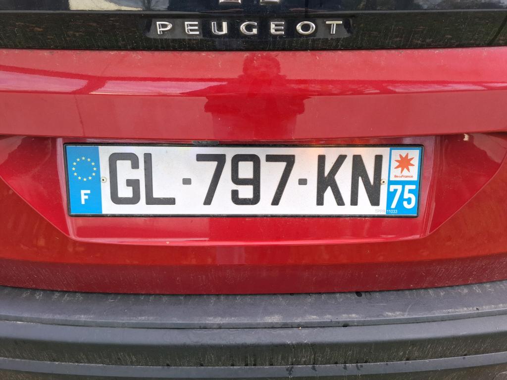 Peugeot 3008 BlueHDi 130ch S&S EAT8 Active Pack 2022