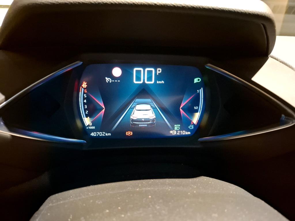 DS DS3 Crossback PureTech 130 EAT8 Ines de la Fressange Paris 2021
