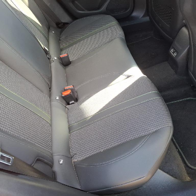 Foto Peugeot 2008 11