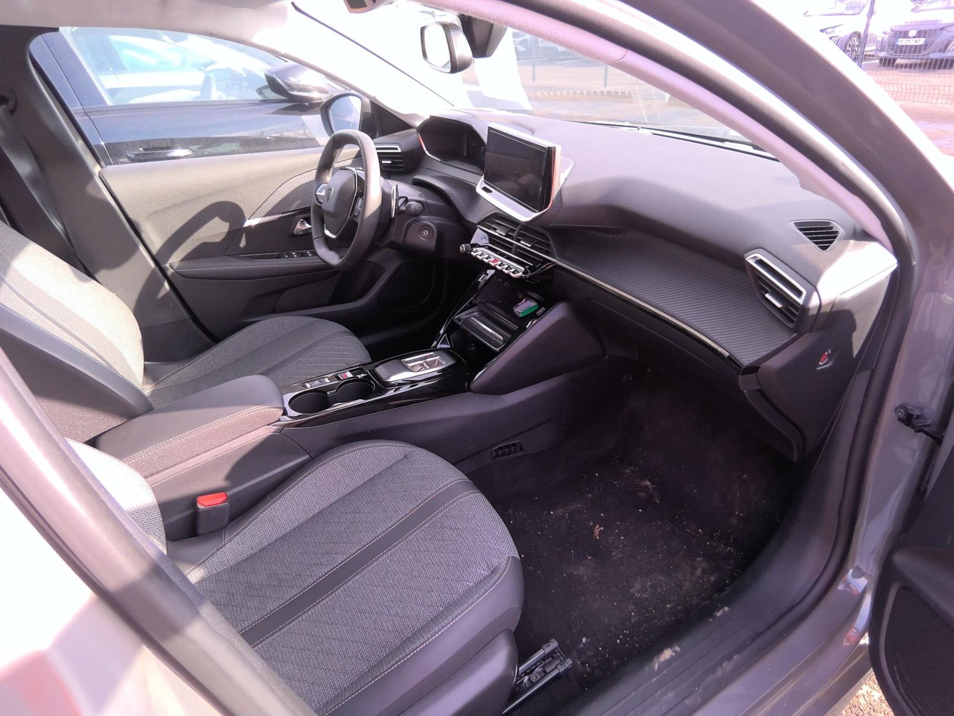 Peugeot 208 Hybrid 100 e-DCS6 Allure 2024