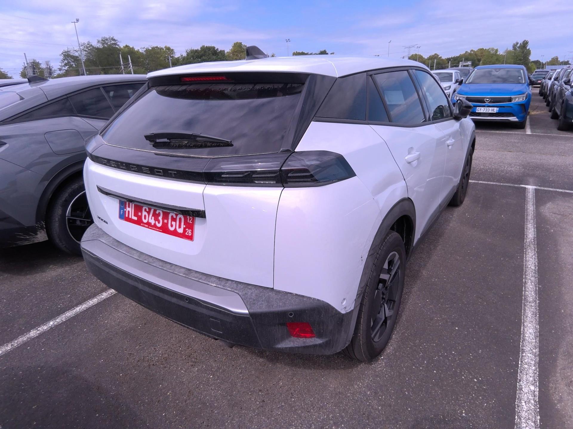 Peugeot 2008 Turbo 100 ch BVM6 Allure 2026