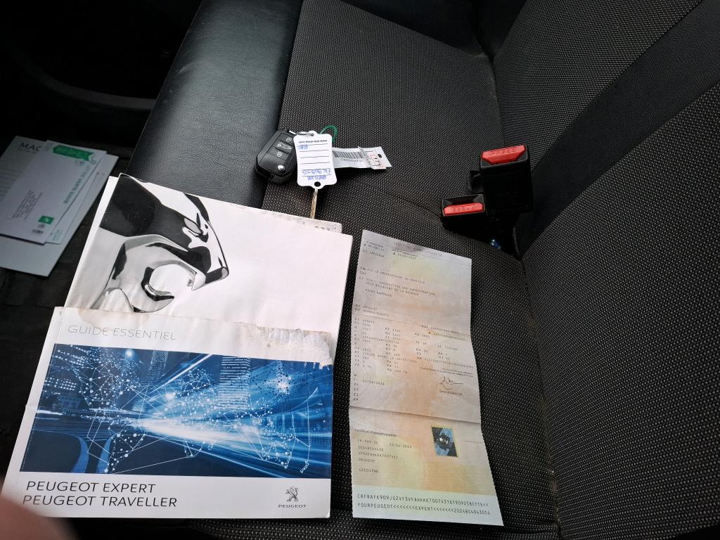 Peugeot EXPERT FGN TOLE STANDARD 2.0 BLUEHDI 120 S&S BVM6 ASPHALT 2019
