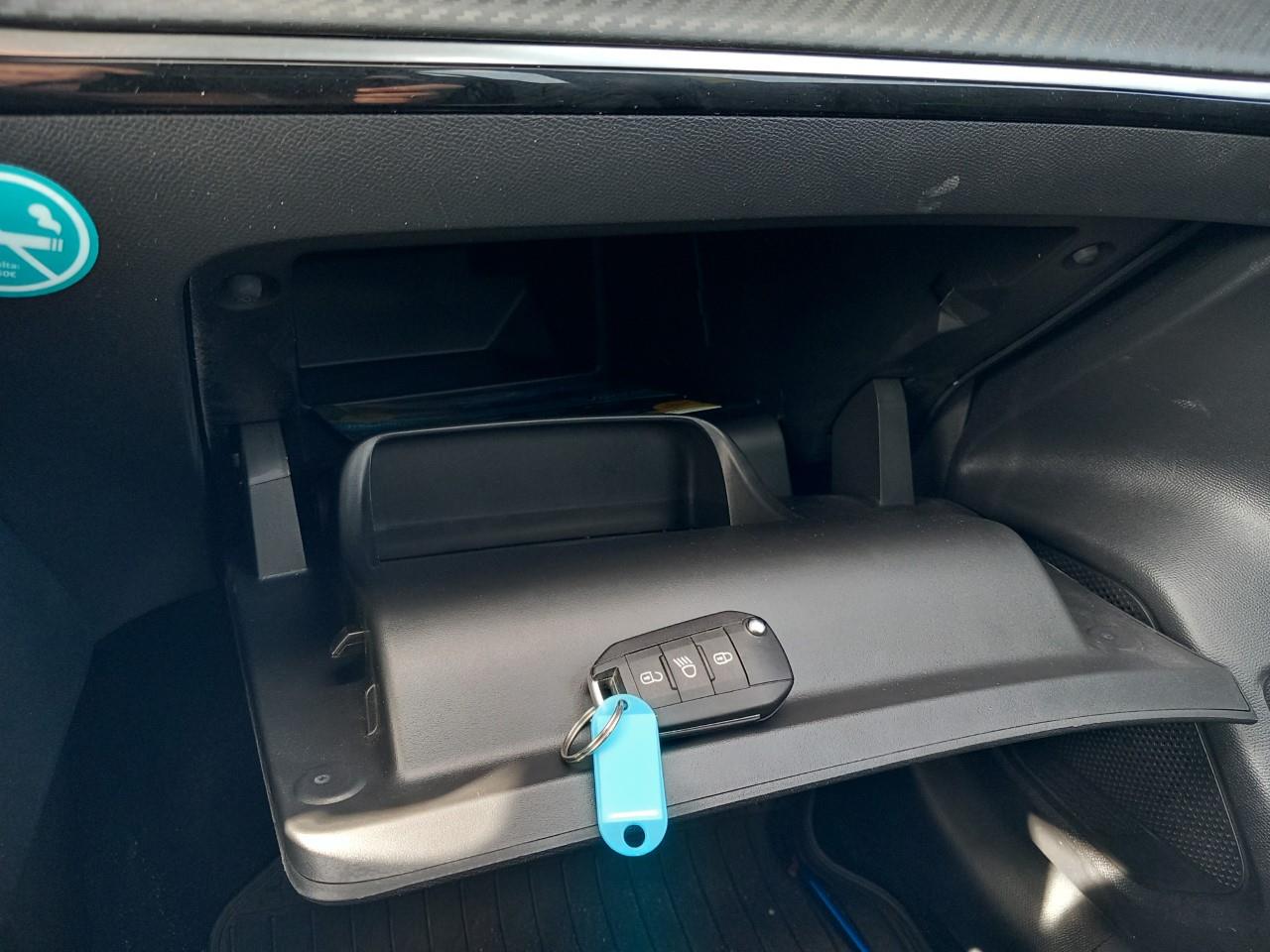 Foto Peugeot 308 8