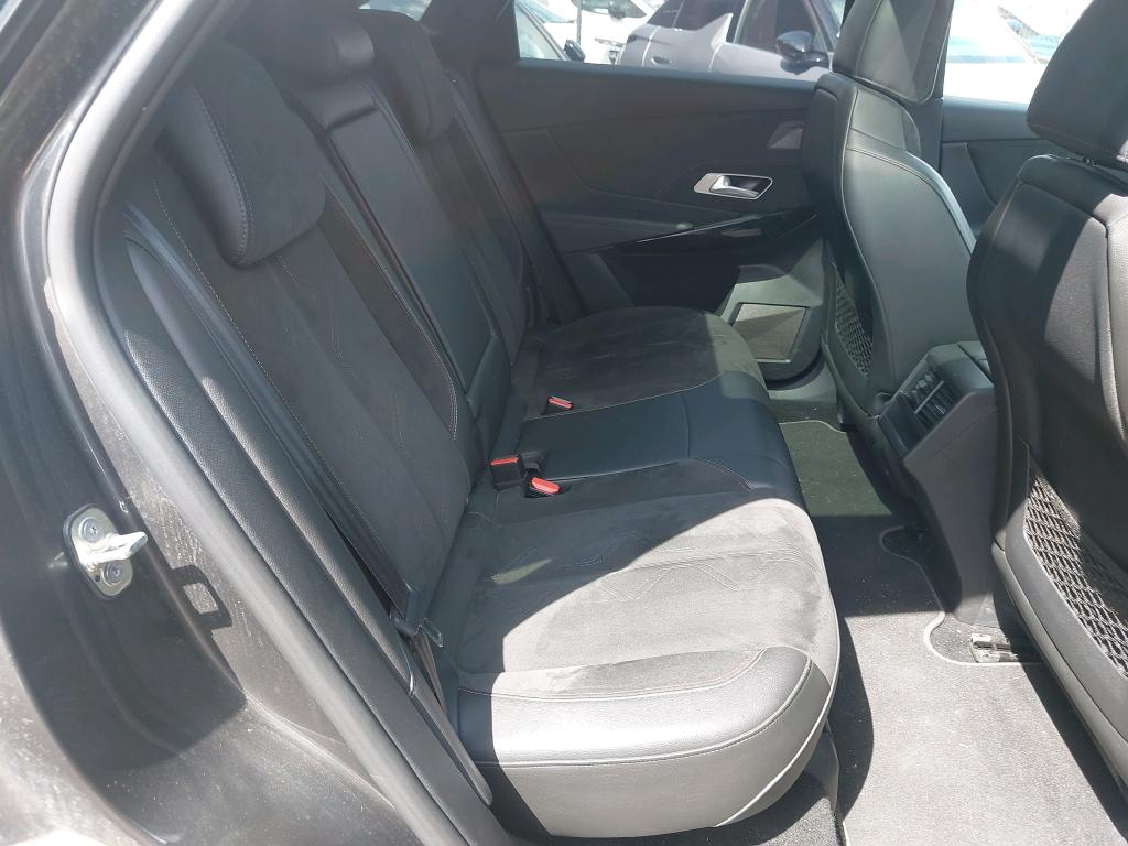 DS DS7 Crossback BlueHDi 180 EAT8 Performance Line+ 2020