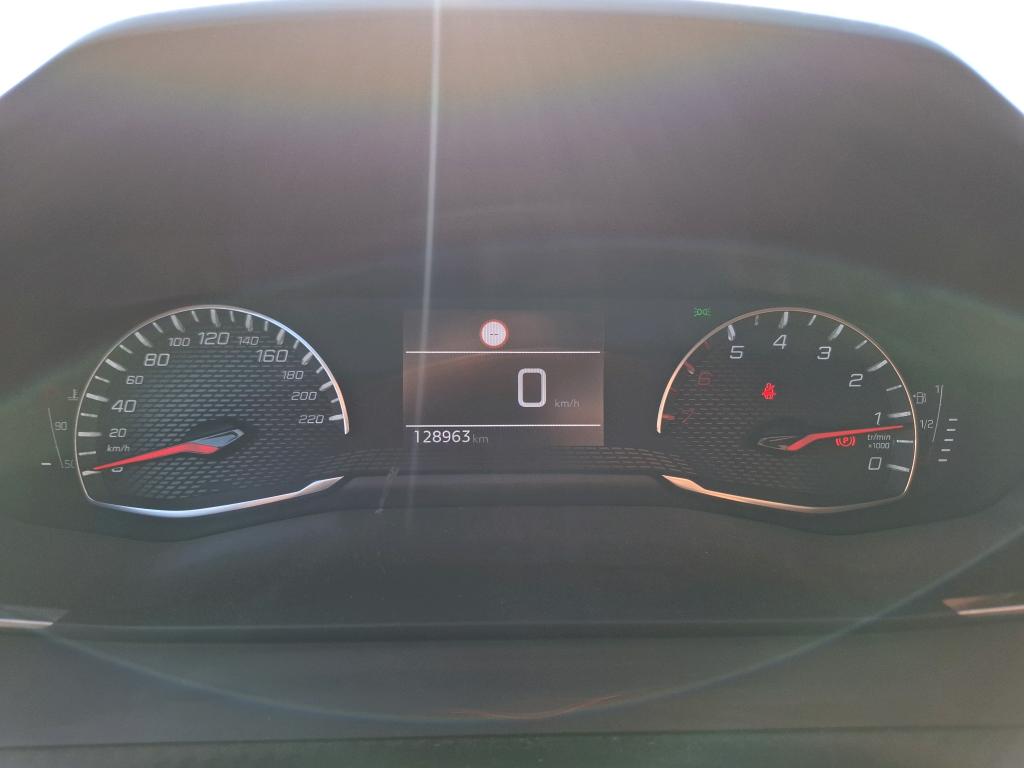 Peugeot 2008 BlueHDi 110 S&S BVM6 Active Business 2021