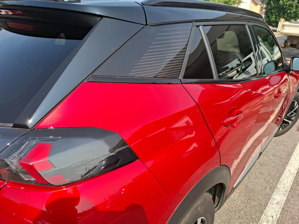 Peugeot 2008 PureTech 130 S&S EAT8 GT 2022