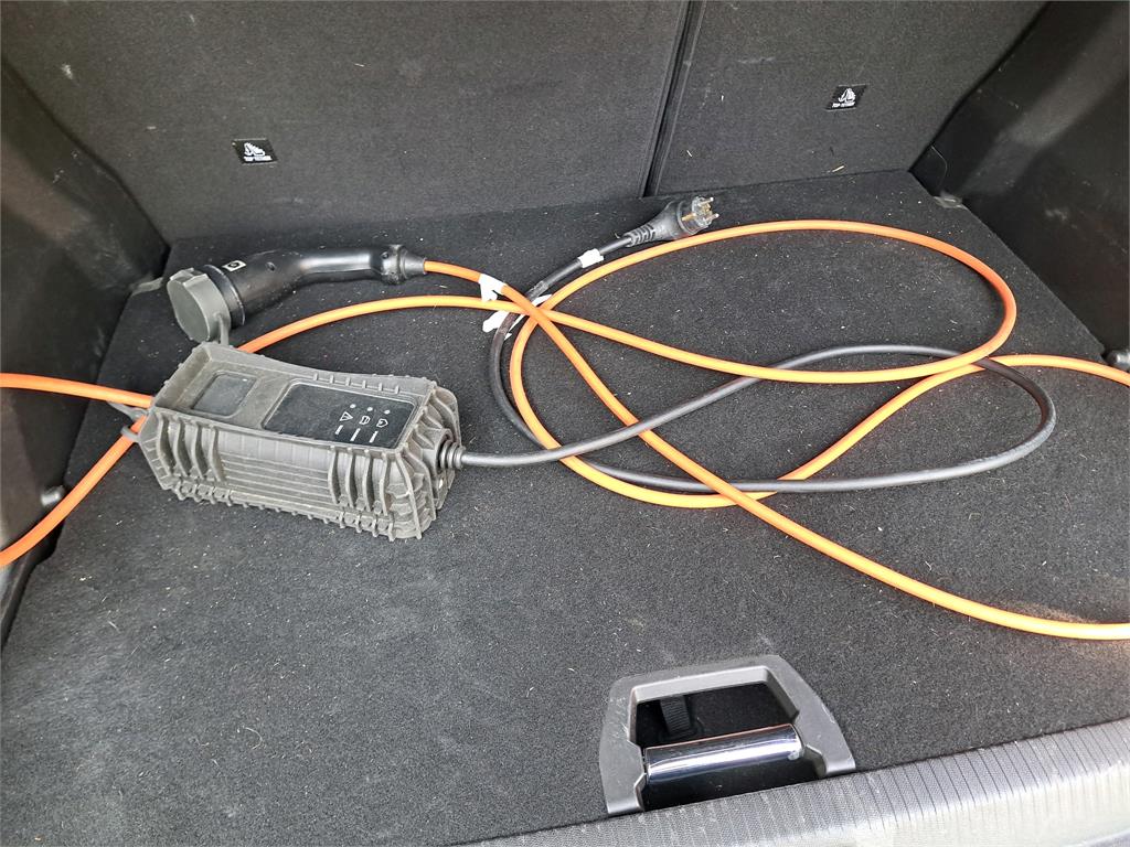 Peugeot 2008 Electrique 136 ch Allure 2021