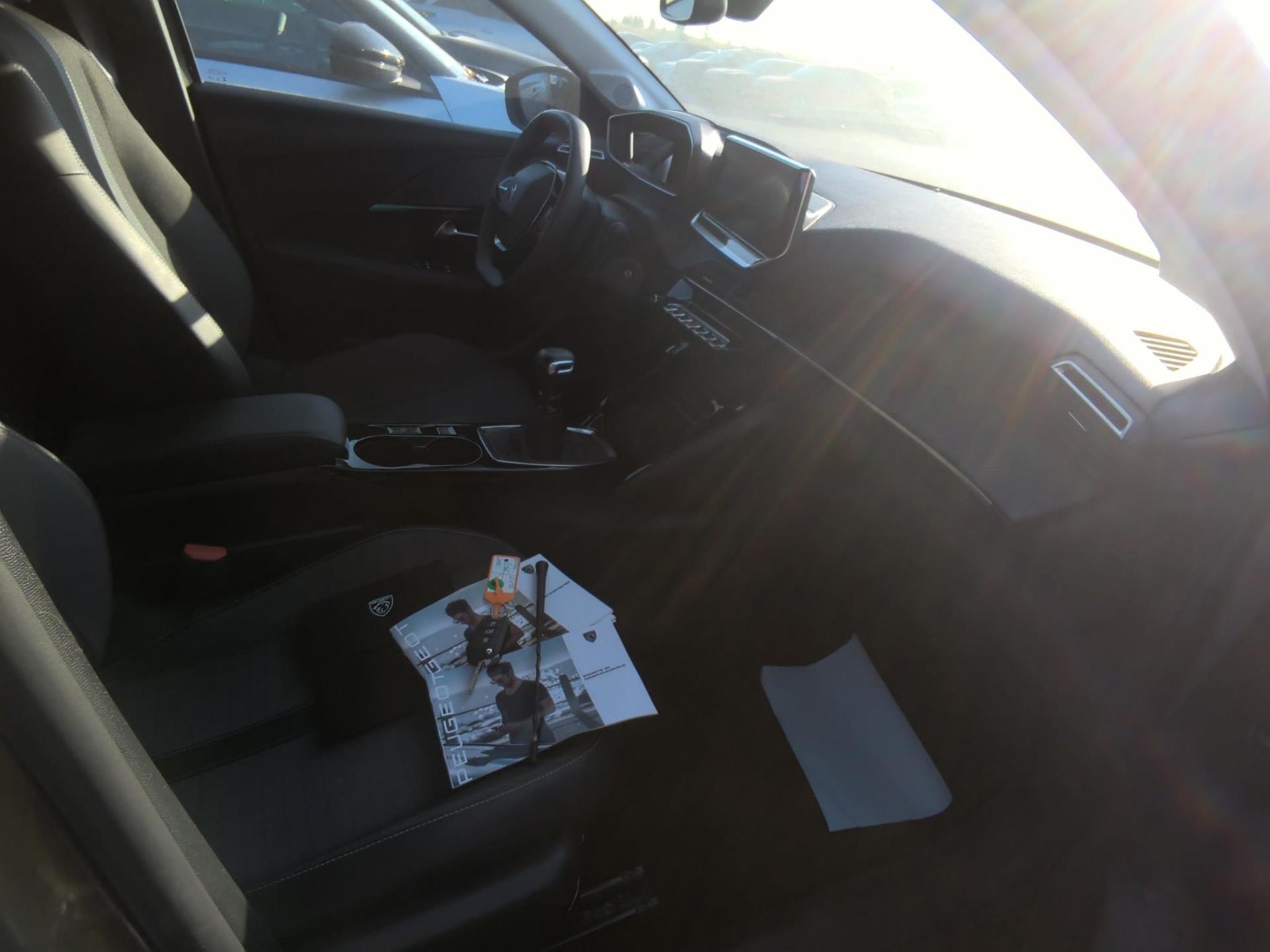 Peugeot 208 BlueHDi 100 S&S BVM6 Allure Pack 2023