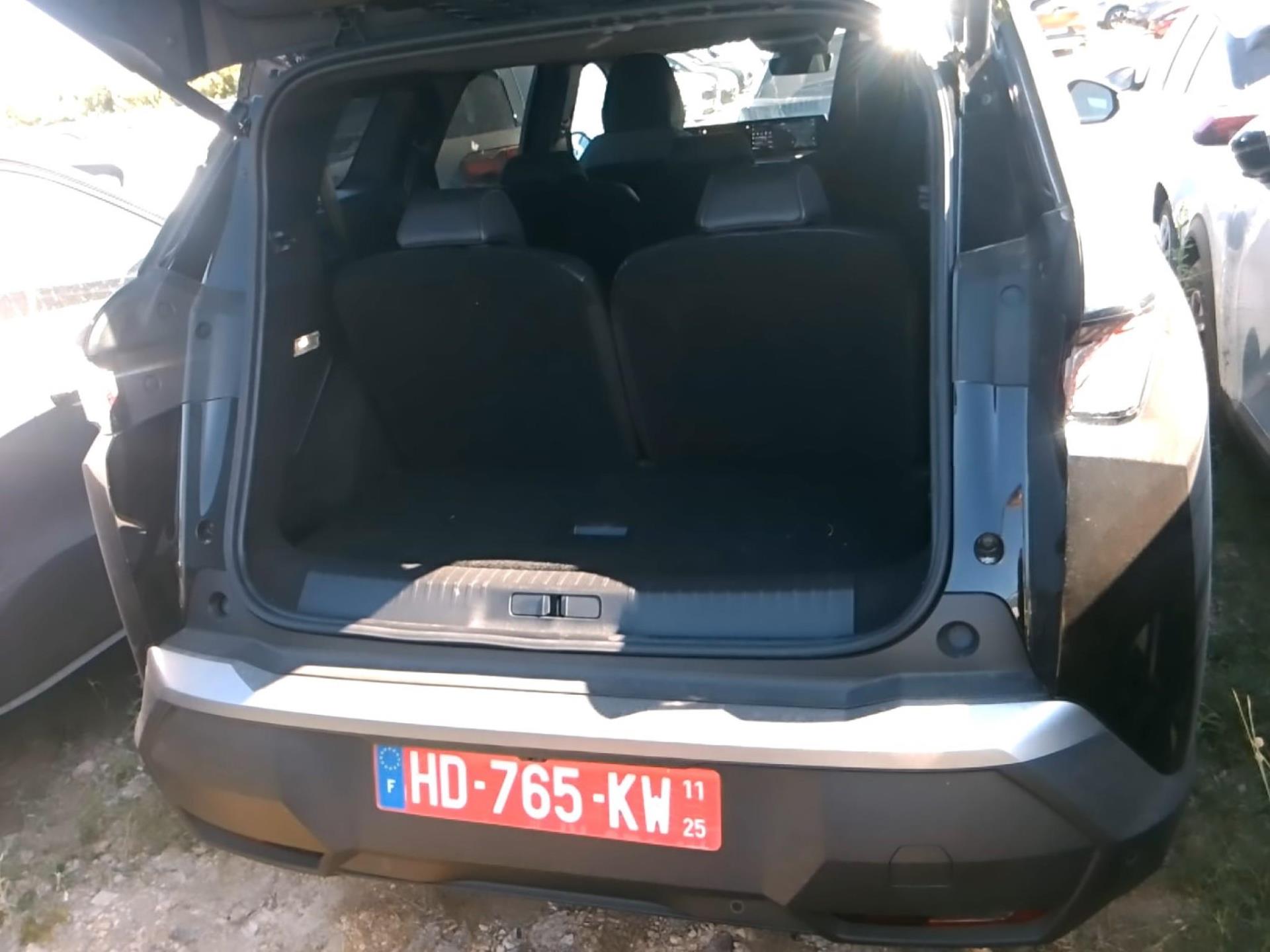 Peugeot 5008 Hybrid 145 e-DCS6 GT 2025